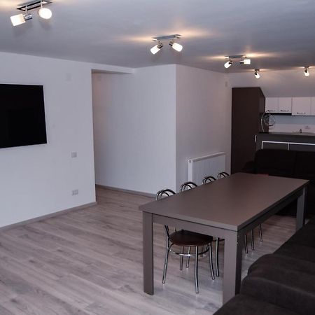 מלון קורטאה דה ארגס New House מראה חיצוני תמונה