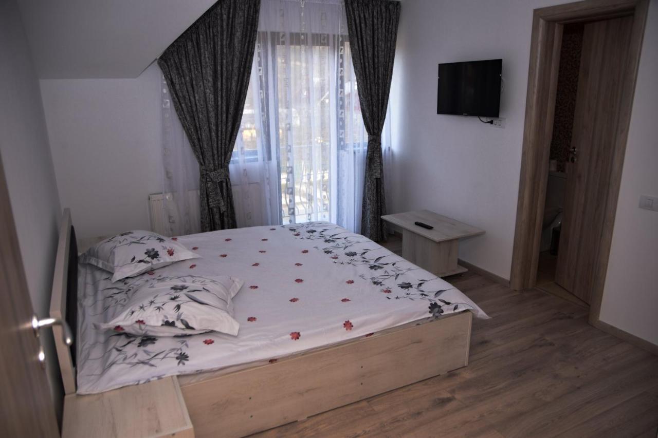 מלון קורטאה דה ארגס New House מראה חיצוני תמונה