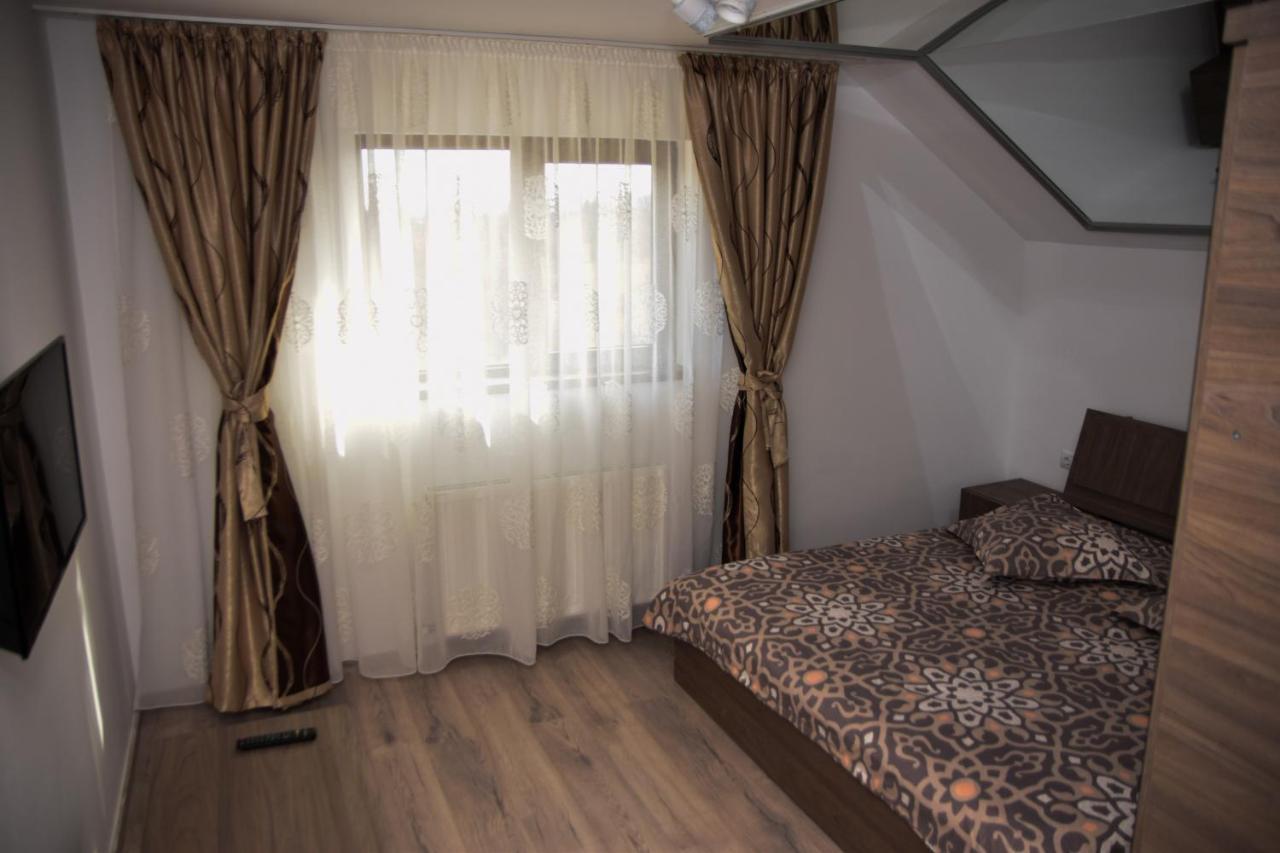 מלון קורטאה דה ארגס New House מראה חיצוני תמונה